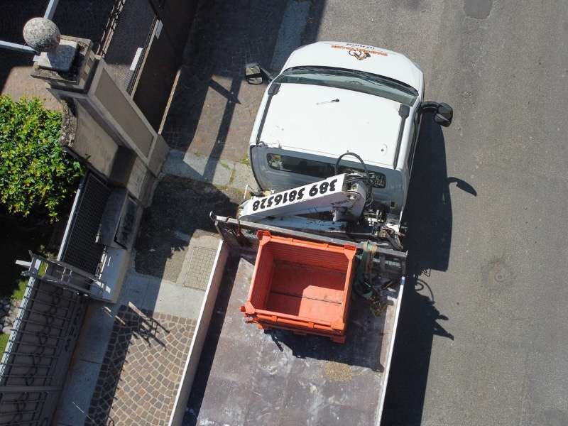 Kraser Trasporti noleggio cassonetti per macerie edili